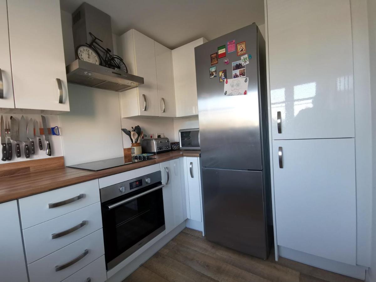 2 Bedroom House With Free Parking Lyme Regis Buitenkant foto